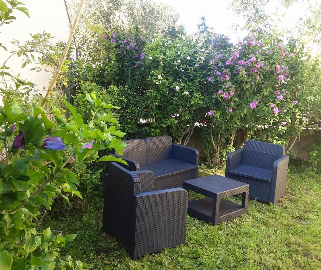 Holiday home Maison Avec Jardin Dans Petit Bourg Typiquement Percheron - Le Colombier